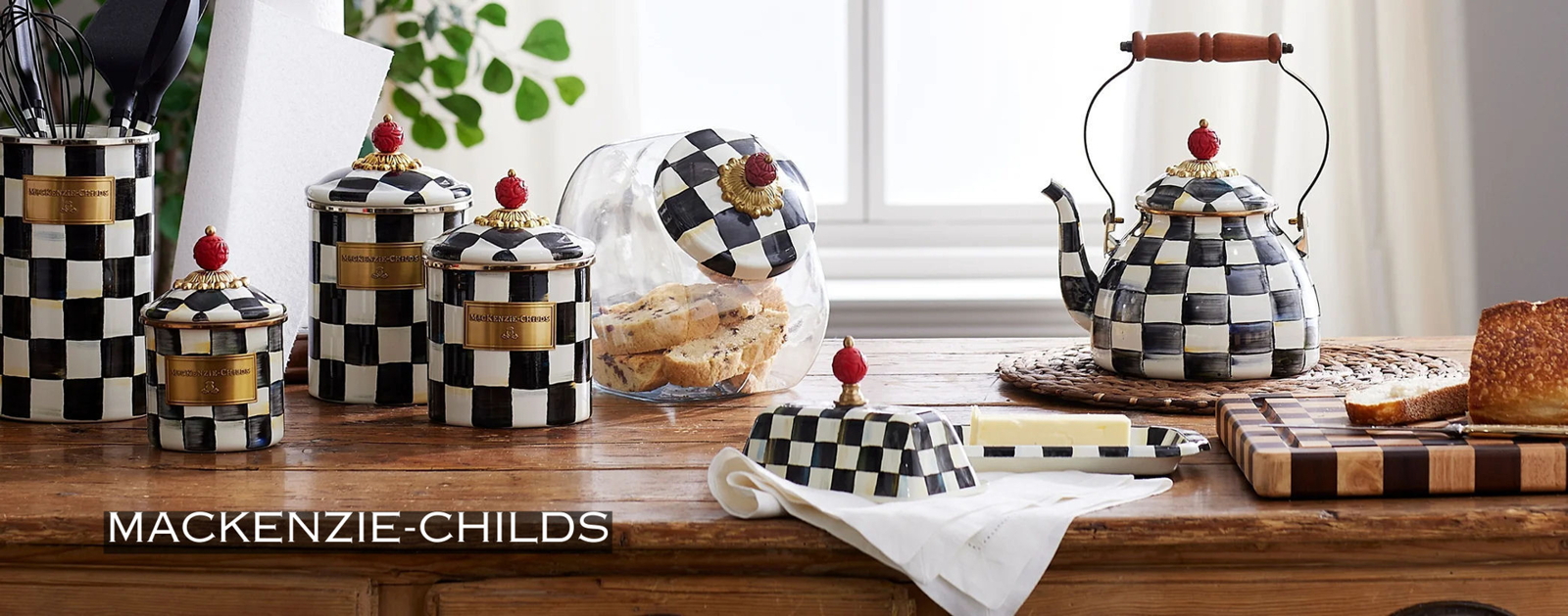 MacKenzie-Childs smaltované nádobí Česko