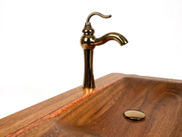 Luxusní vyřezávané dřevěné umyvadlo Iroko