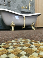 Šedá volně stojící vana