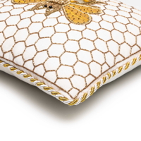 Mackenzie-Childs polštář Queen Bee Ivory, zlatý