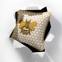 Mackenzie-Childs polštář Queen Bee Ivory, zlatý