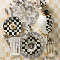 COURTLY CHECK smaltovaný talíř 25.4cm - Mackenzie-Childs