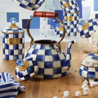 Modrá smaltovaná konvice na čaj Mackenzie-Childs 2,83L - ROYAL CHECK kolekce