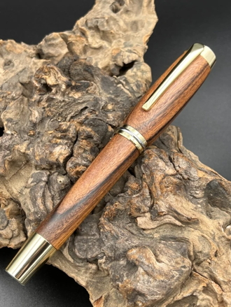 Dřevěné plnící pero palisandr zlaté